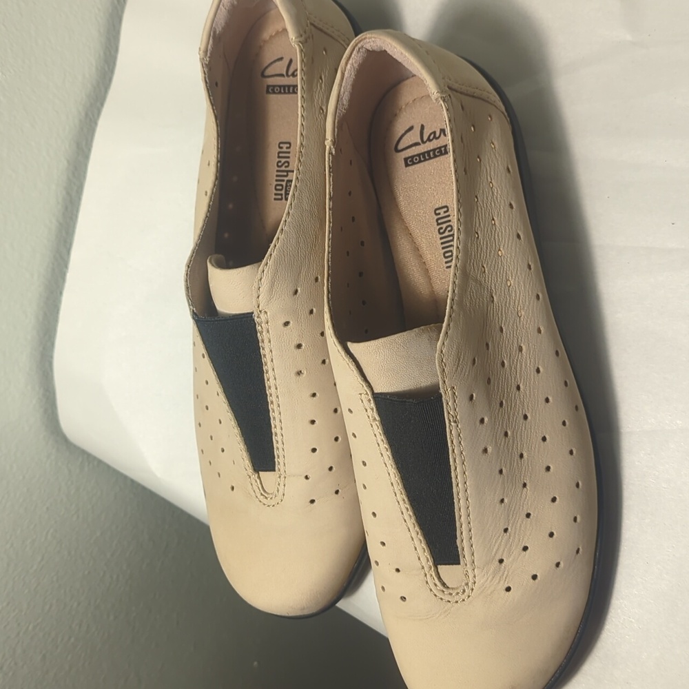 CLARKS Medora Gemma Slip-on Nubuck Loafer Sand
